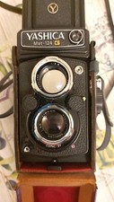 Vendesi yashica mat usato  Ravenna
