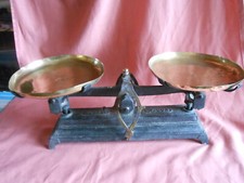 Ancienne balance fonte d'occasion Ancienne balance fonte d'occasion  Bar-le-Duc