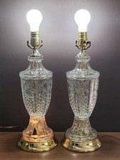 Abajures de mesa vintage de vidro cristal gravado floral Hollywood Regency conjunto de 2 comprar usado Abajures de mesa vintage de vidro cristal gravado floral Hollywood Regency conjunto de 2 comprar usado  Enviando para Brazil