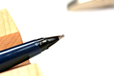 CANETA TINTEIRO PARKER 45 RARA NOVA NA CAIXA CANO AZUL ESCURO comprar usado  Enviando para Brazil