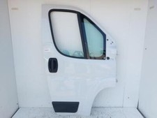 1682477280 porta anteriore usato  Torre del Greco