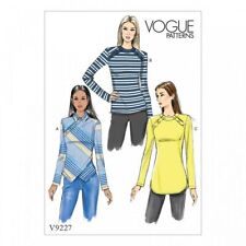9227 patron vogue d'occasion  Saint-Paul-Trois-Châteaux