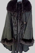 Elegante pelliccia coniglio usato Elegante pelliccia coniglio usato  Spedire a Italy