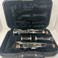 Clarinete Yamaha YCL 200 AD sem bocal e estojo rígido comprar usado  Enviando para Brazil