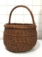 Joli panier osier. d'occasion  Olliergues