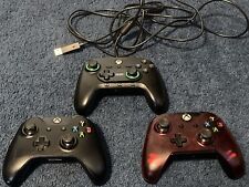 Controle preto usado Microsoft Xbox One modelo 1537 + mais 2 sem cabo - NÃO TESTADO comprar usado  Enviando para Brazil