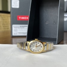 Relógio feminino TIMEX dois tons aço inoxidável - T2M570 MSRP: US$ 58 comprar usado  Enviando para Brazil