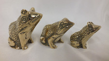 Vintage brass frog for sale  IPSWICH