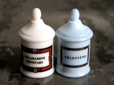 Small antique apothecary d'occasion  Expédié en Belgium