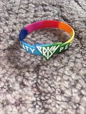 Pulseira de borracha oficial Katy Perry Prism Tour Merchandise pulseira arco-íris comprar usado Pulseira de borracha oficial Katy Perry Prism Tour Merchandise pulseira arco-íris comprar usado  Enviando para Brazil