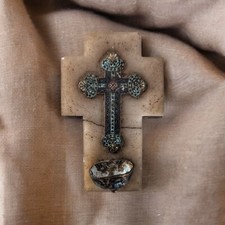 Objet religieux crucifix d'occasion Objet religieux crucifix d'occasion  Saint-Trojan-les-Bains