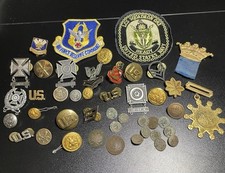 Vintage military pins for sale  Carmel