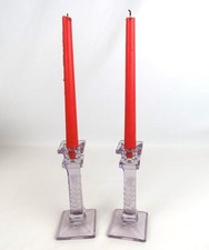 Um par de castiçais de coluna de vidro quadrado flor gravada + design de haste lavanda comprar usado  Enviando para Brazil