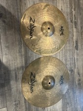 Conjunto de pratos Zildjian ZBT 14" Hi Hat parte superior inferior, tambor de 14 polegadas (36cm), feito nos EUA comprar usado  Enviando para Brazil