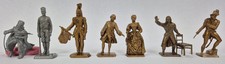 Ensemble disparate personnages d'occasion  Ambleteuse