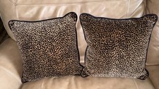 Usado, 2 travesseiros de veludo com estampa de leopardo 15” x 15”, excelente estado comprar usado  Enviando para Brazil