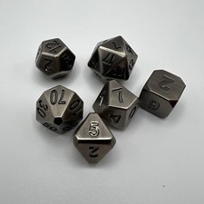 Conjunto de 6 dados de RPG de metal escuro poliédrico pesado DnD lote com D20 e D12 comprar usado  Enviando para Brazil