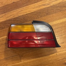 Lanterna traseira esquerda 1992-1999 BMW E36 323i 325i sedã motorista fabricante de equipamento original 8353271 comprar usado  Enviando para Brazil