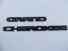 Logotipo original do fabricante de equipamento original Jeep Gran Cherokee 2017-2022 emblema de porta preto, usado comprar usado  Enviando para Brazil