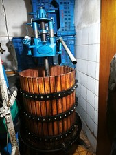 Torchio idraulico con usato  Battipaglia