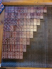 Duplo 12 dominós de madeira real com design duplo Fleur de Lis em um lado comprar usado Duplo 12 dominós de madeira real com design duplo Fleur de Lis em um lado comprar usado  Enviando para Brazil