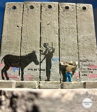 BANKSY Walled Off Hotel Wall Piece 2018 – Resin Sculpture + COA comprar usado  Enviando para Brazil