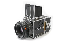 Fotocamera analogica hasselbla usato  Modena