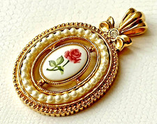 Joli pendentif vintage d'occasion Joli pendentif vintage d'occasion  Paris XV