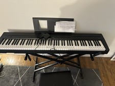 Yamaha electric keyboard for sale  Worcester