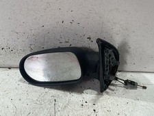 Specchietto retrovisore sinist usato  Italia