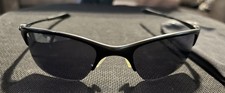 Óculos de sol Oakley meio fio 1.0 preto pequena rachadura na lente comprar usado  Enviando para Brazil