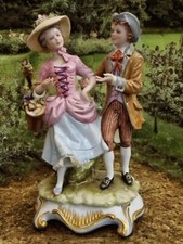 Capodimonte groupe porcelaine d'occasion  Gonfreville-l'Orcher