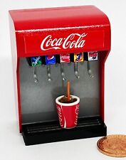 Casa de bonecas dispensador de máquina de bebidas Coca-Cola Tumdee acessório de coca-cola escala 1:12 comprar usado  Enviando para Brazil