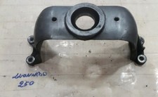 Staffa frizione posteriore usato  Giugliano in Campania