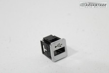2017-2019 BMW 740I G12 CONSOLE USB SOQUETE CARREGADOR ADAPTADOR DE PORTA DE CARREGAMENTO FABRICANTE DE EQUIPAMENTO ORIGINAL comprar usado  Enviando para Brazil