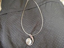 Collier pendentif d'occasion  Pérenchies