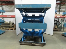 Advance lifts 9500lb. for sale  Millersburg