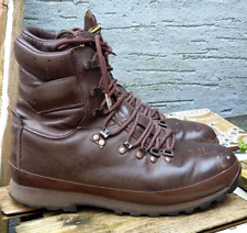 Boots altberg defender for sale  BRENTWOOD