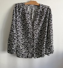 Blouse noire fleurs d'occasion  Bourg-de-Thizy