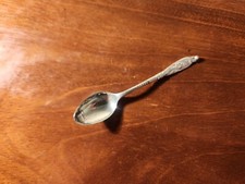 Colher lembrança bebê Sterling Reed & Barton Louiville 4" - Monograma Inez comprar usado  Enviando para Brazil