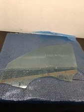 Vitre gauche bmw d'occasion Vitre gauche bmw d'occasion  Coutras