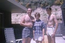 Maiô masculino feminino e sem camisa espreguiçadeira 35mm foto colorida slide 1965 comprar usado  Enviando para Brazil