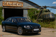 Kyosho audi w12 usato  Spedire a Italy