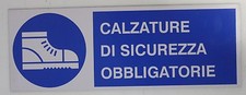 Mandatory safety footwear d'occasion  Expédié en Belgium