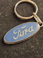 Porte cles automobiles d'occasion  L'Absie
