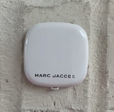 Bronzeador MARC JACOBS Omega Bronze Coco Bronze Perfeito ~ 104 TAN-TASTIC ~ 0,13 oz comprar usado  Enviando para Brazil