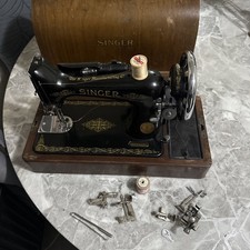 Singer sewing machine for sale  KING'S LYNN