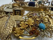Lot beautiful gold for sale  Deerfield