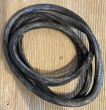 Windscreen seal t25 for sale  ARLESEY