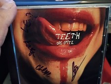 Die spitz signed d'occasion  Expédié en Belgium
